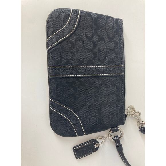 COACH SMALL BLACK CANVAS SIGNATURE PRINT WRISTLET / WALLET - Picture 4 of 7